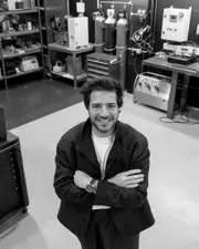 Enric Palau en el taller